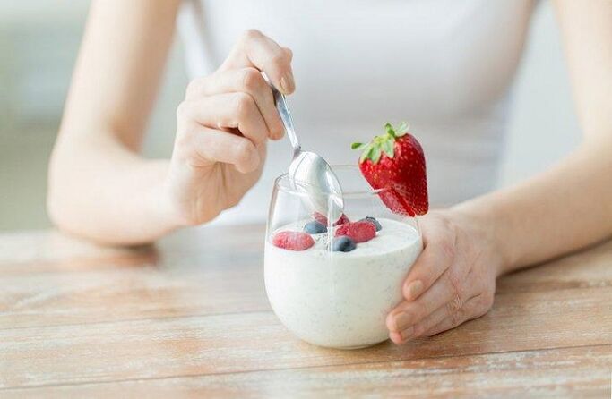 strawberry weight loss yogurt